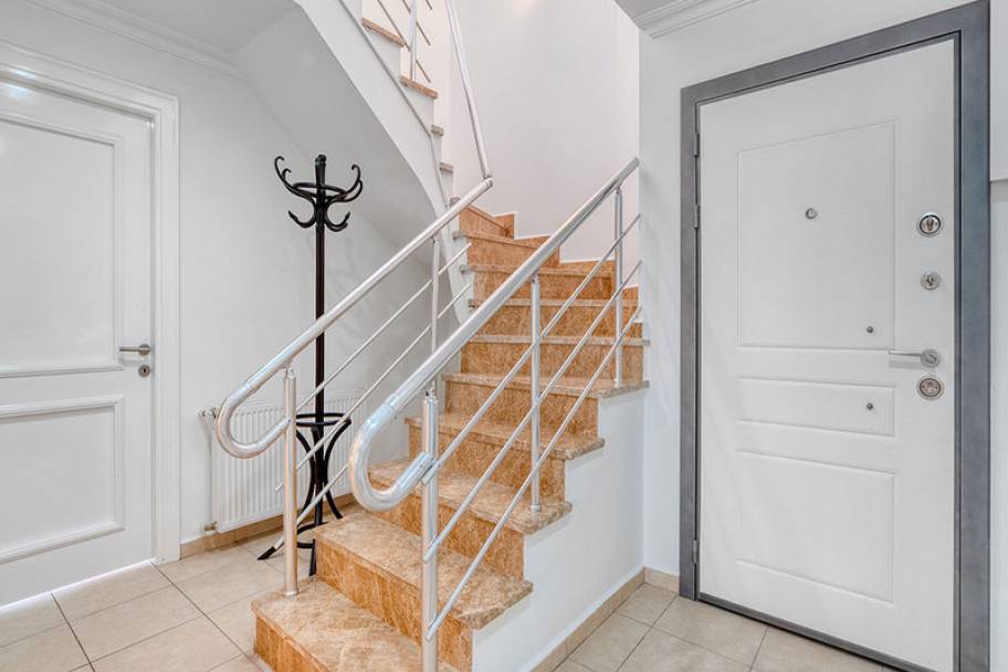 Property Detail